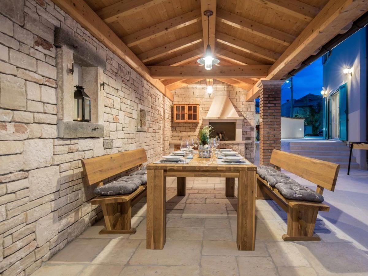 Moderne Istrische Steinvilla - 4 Sterne Mit Privatem, Beheizbaren Pool & Meerblick Kavran Εξωτερικό φωτογραφία