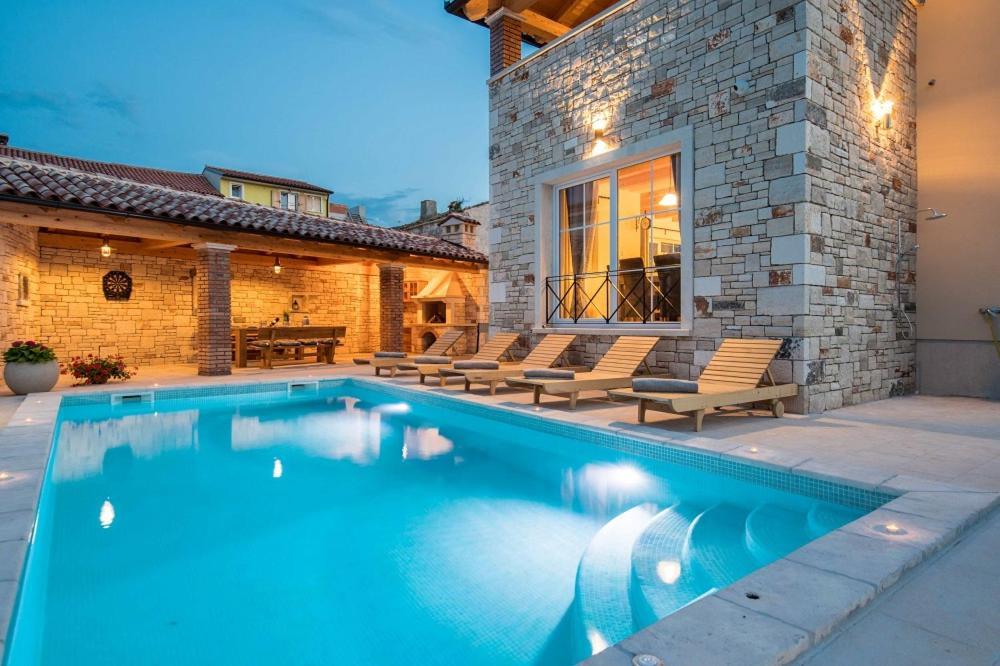 Moderne Istrische Steinvilla - 4 Sterne Mit Privatem, Beheizbaren Pool & Meerblick Kavran Εξωτερικό φωτογραφία